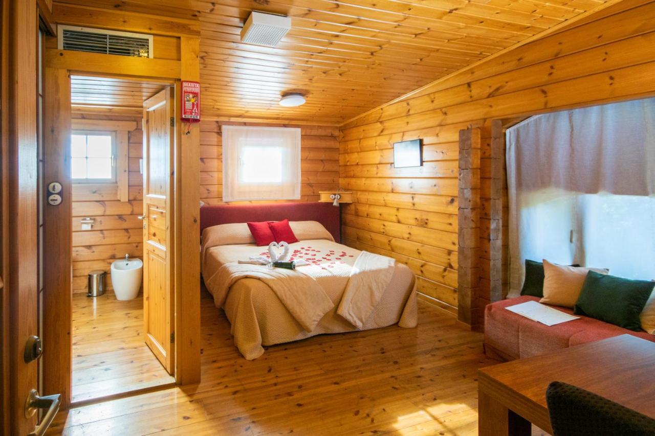 Sant Esteve De Palautordera Hotel Somlom - Eco Friendly Montseny מראה חיצוני תמונה